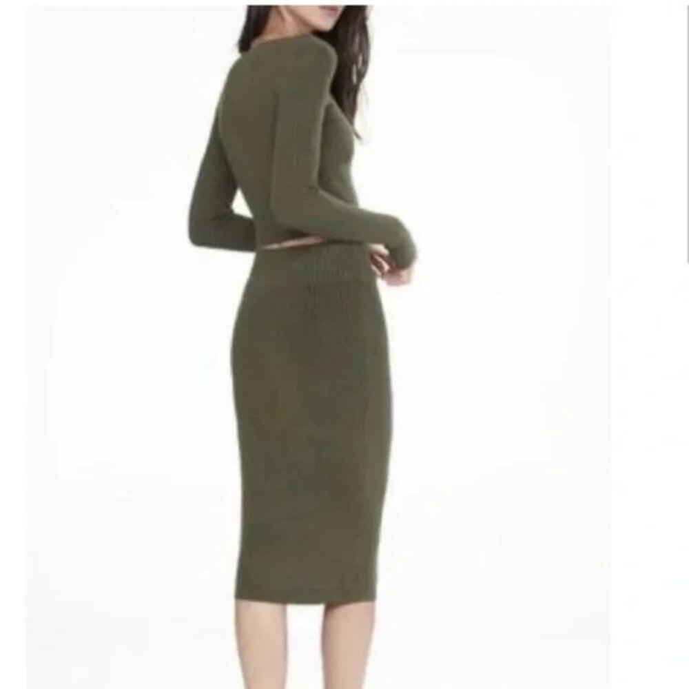 Express Ribbed Knit Pencil Skirt in Army Green Sz Small